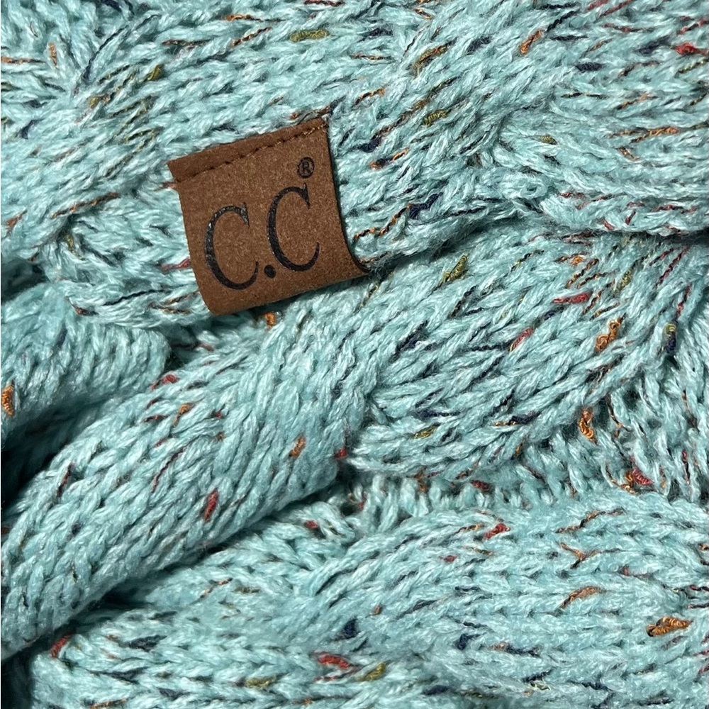 Cable Knit Infinity Scarf - Picture 2 of 2